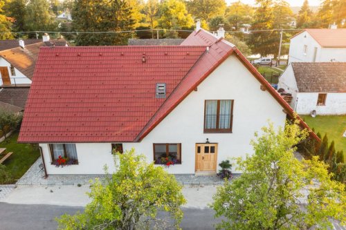Pohled z dronu na Ubytování u Markéty