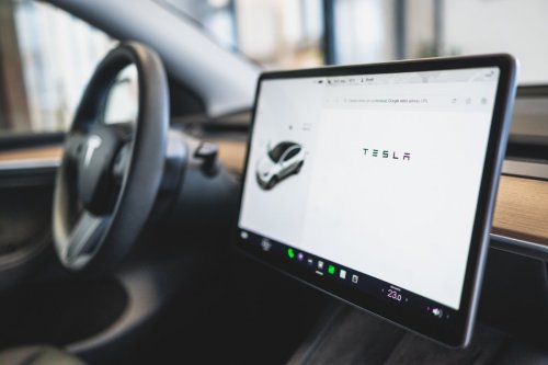 Tesla interiér