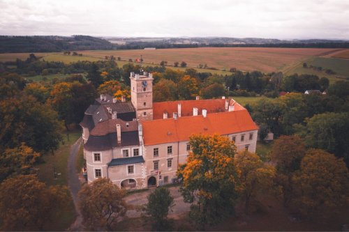 Zámek Police